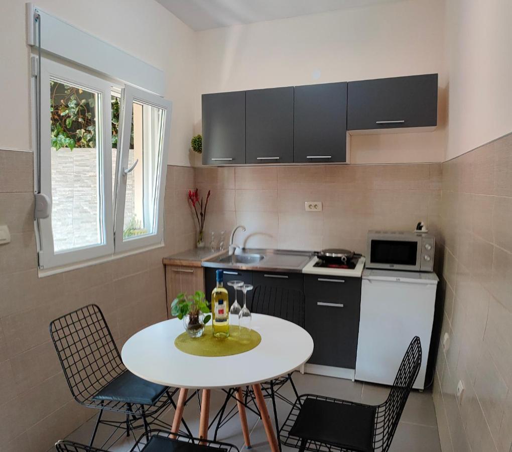 Studio Apartman Rea Котор Экстерьер фото